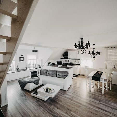 Apartament Rynek Pniewy Pniewy  Esterno foto
