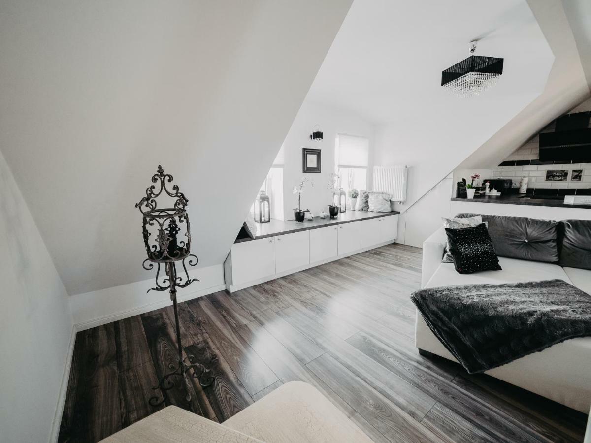 Apartament Rynek Pniewy Pniewy  Esterno foto