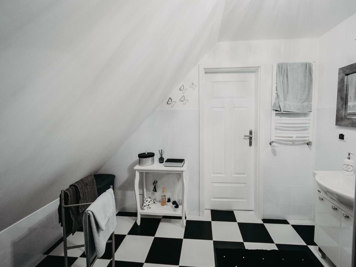 Apartament Rynek Pniewy Pniewy  Esterno foto