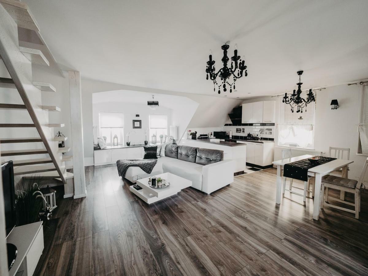 Apartament Rynek Pniewy Pniewy  Esterno foto