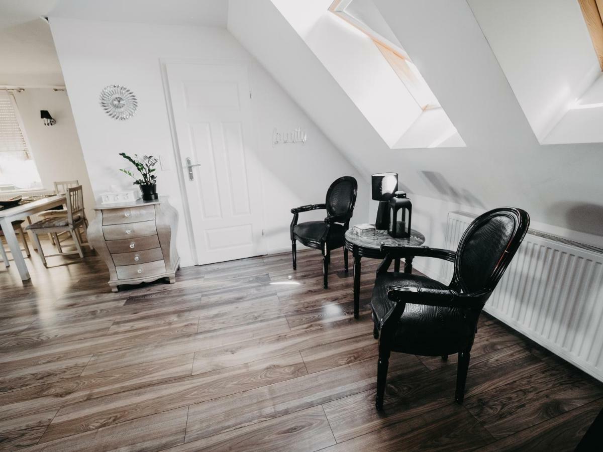 Apartament Rynek Pniewy Pniewy  Esterno foto
